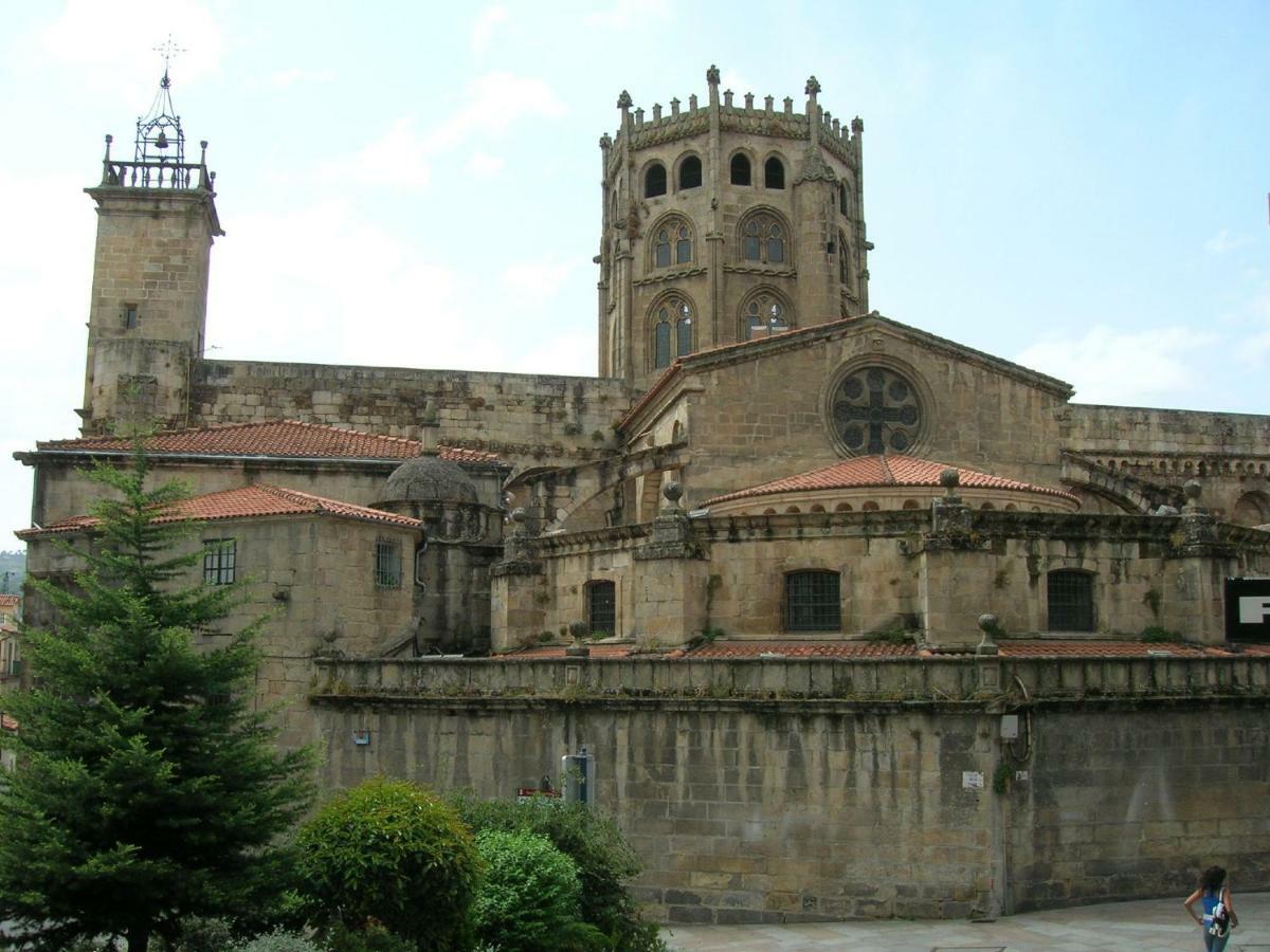 Aurea Ourense Exterior photo